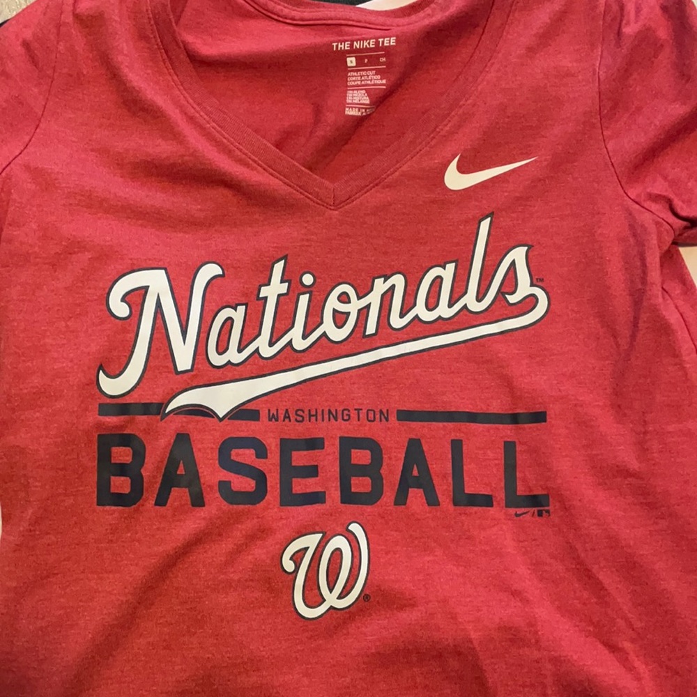 Ladies v neck Washington nationals tshirt